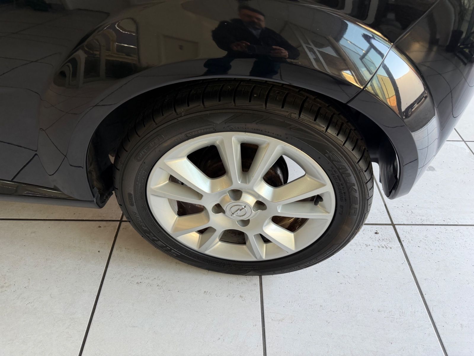Fahrzeugabbildung Opel Tigra Twin Top Basis