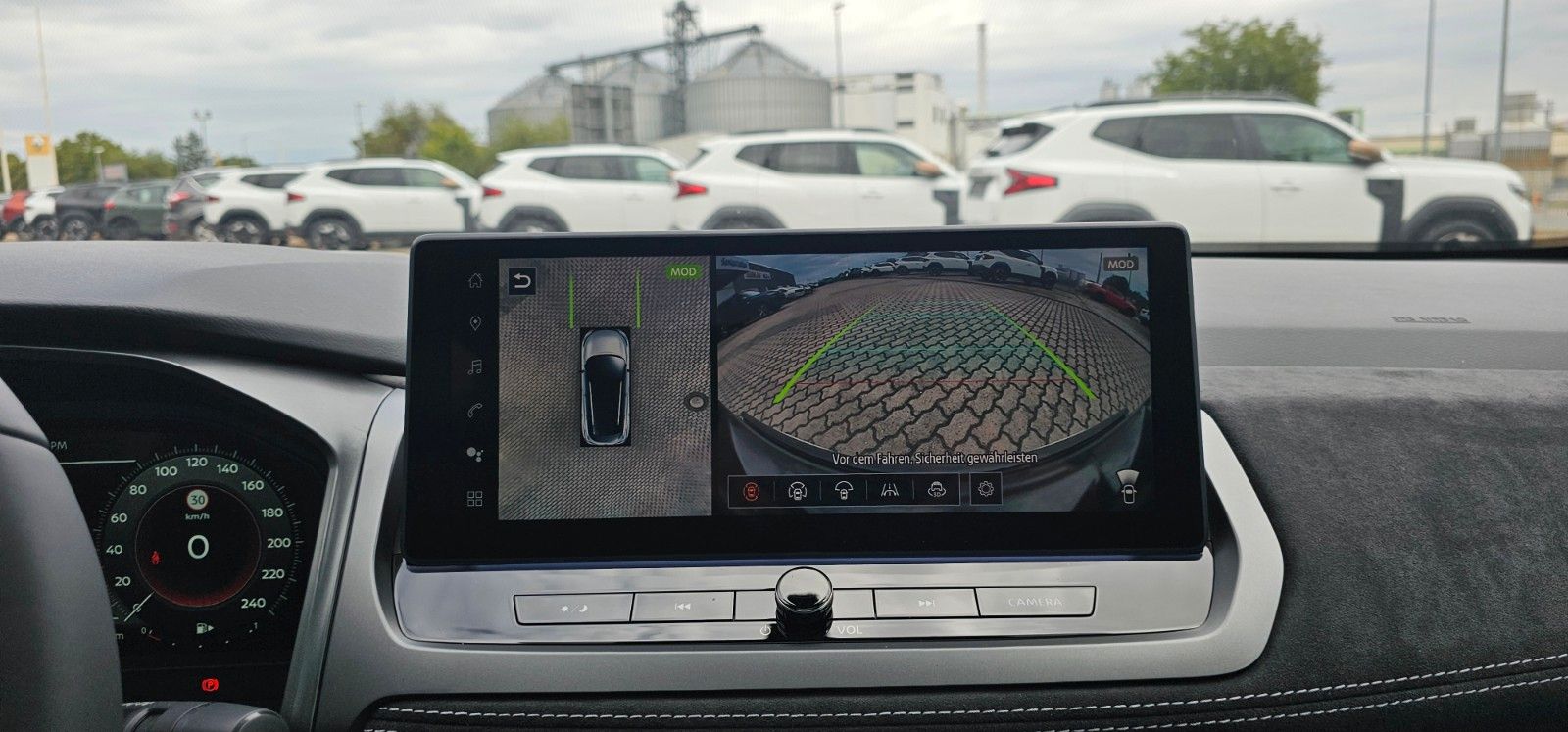 Fahrzeugabbildung Nissan Qashqai 1.3 MHEV Tekna+ PANO+HUD+BOSE+SHZ