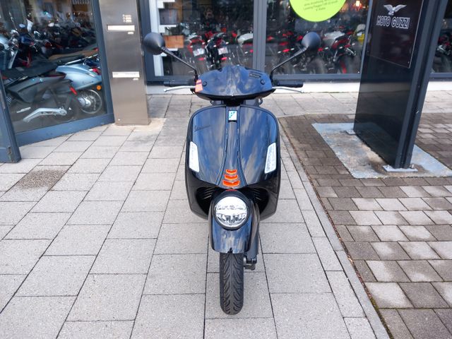 Vespa GTV 300 Vorführer Schwarz