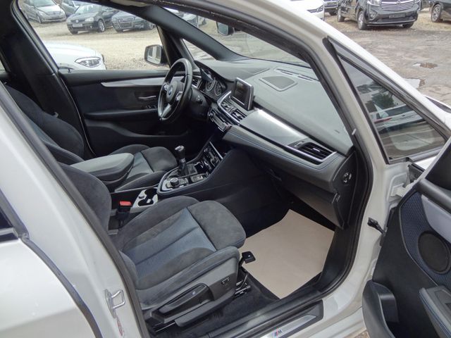 Fahrzeugabbildung BMW 218 Active Tourer/M-Paket/61TKM/1.Hd/PDC/