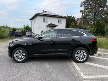 Jaguar F-Pace - 7