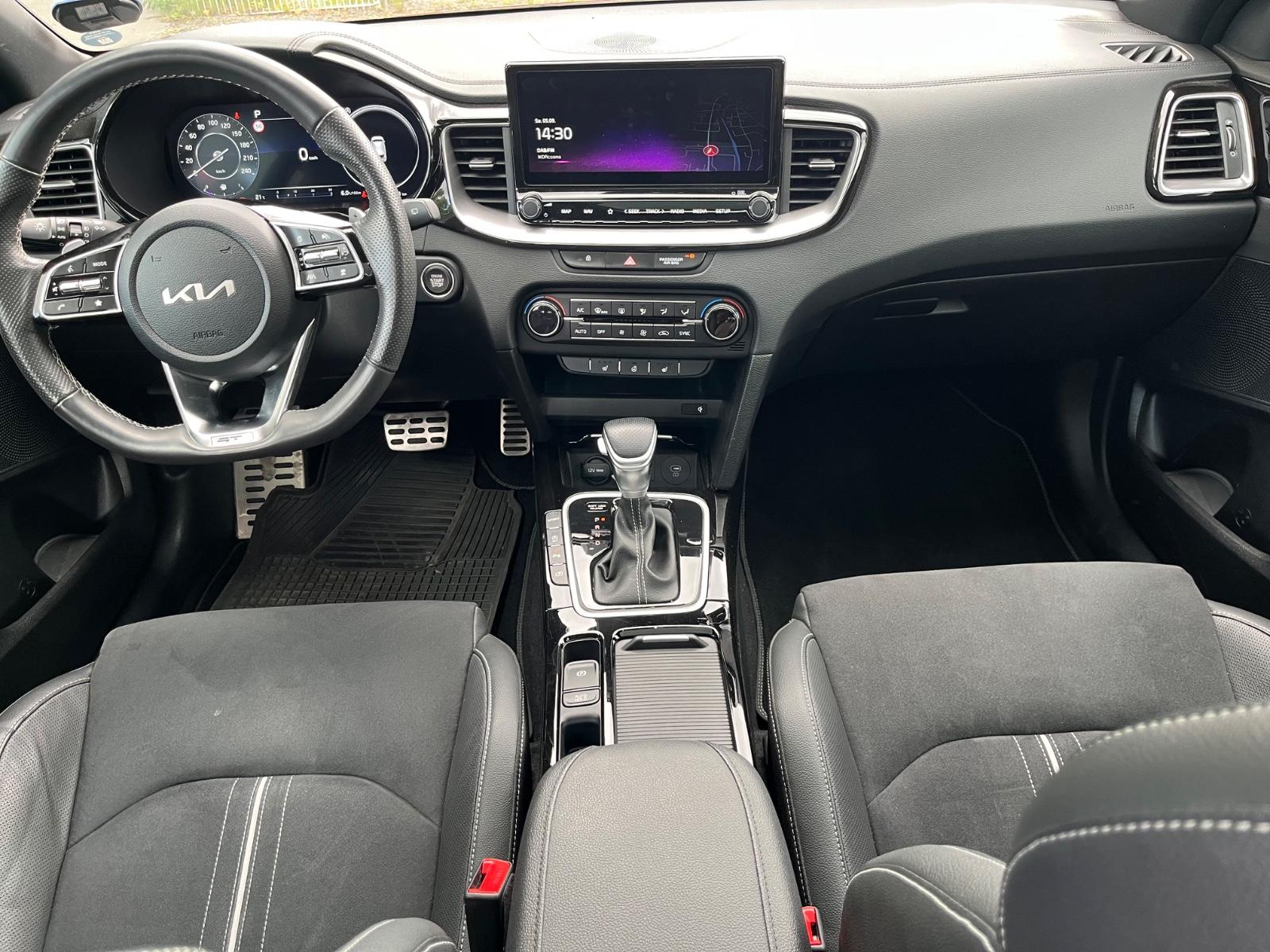 Kia Ceed Sportswagon GT Line /1.Hand/Pano/AHK/Kamera