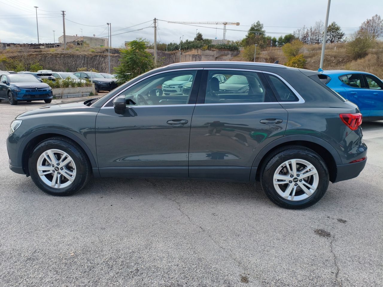 Audi Q3 35 TDI S tronic Business imagem 2