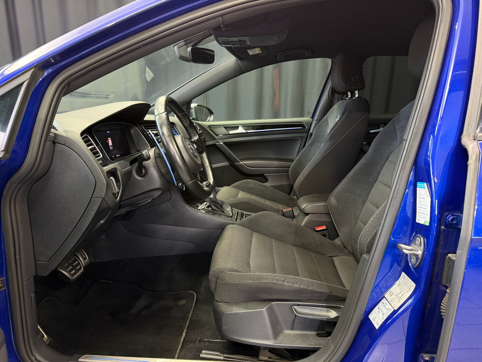 Fahrzeugabbildung Volkswagen Golf VII Lim. R 4Motion|H&R|GRAIL Exhaust