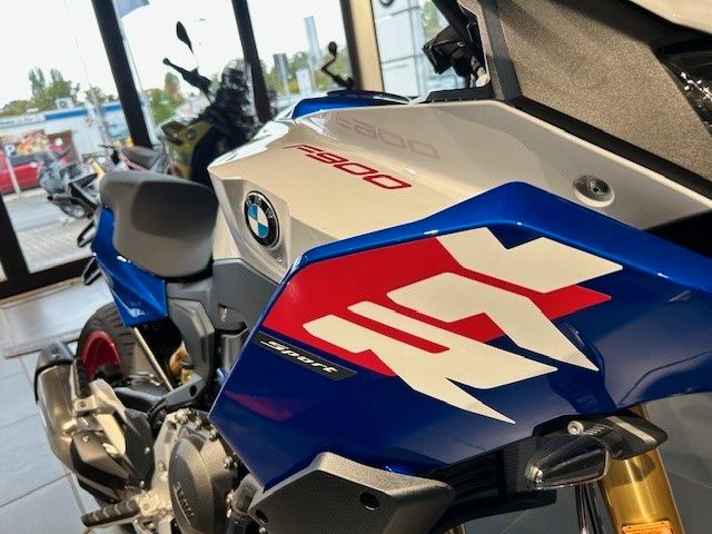 Fahrzeugabbildung BMW F 900 XR 2 Pakete Style Sport
