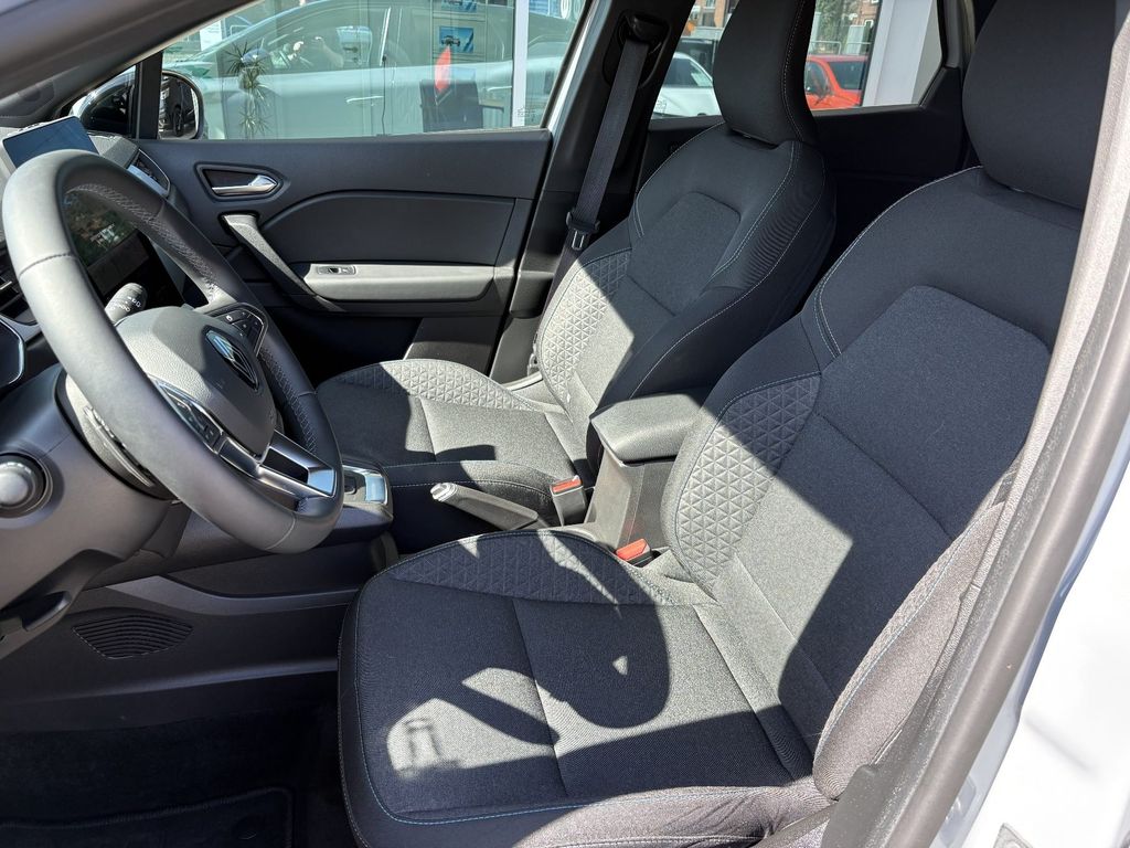 RENAULT Captur - Bild 8