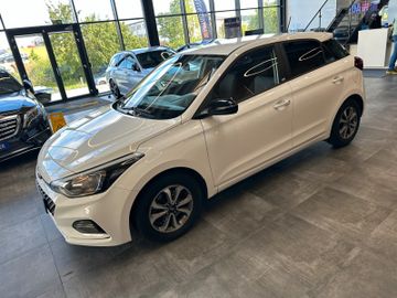 MYAUTOCENTER – Gebraucht- und Jahreswagen mit Werkstattservice in Pfaffenhofen Hyundai i20 *TÜV:828*KLIMA*TEMPO*CARPLAY*PDC*CAM*