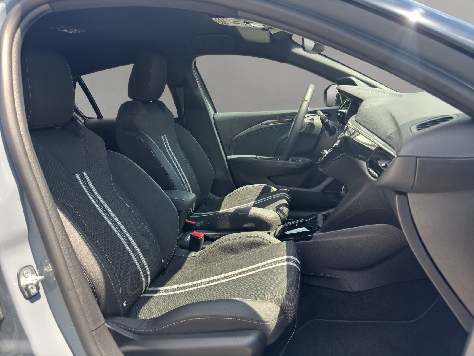 Fahrzeugabbildung Opel Corsa F 1.2 Turbo GS Aut./LED/KAMERA/NAVI/GRA/