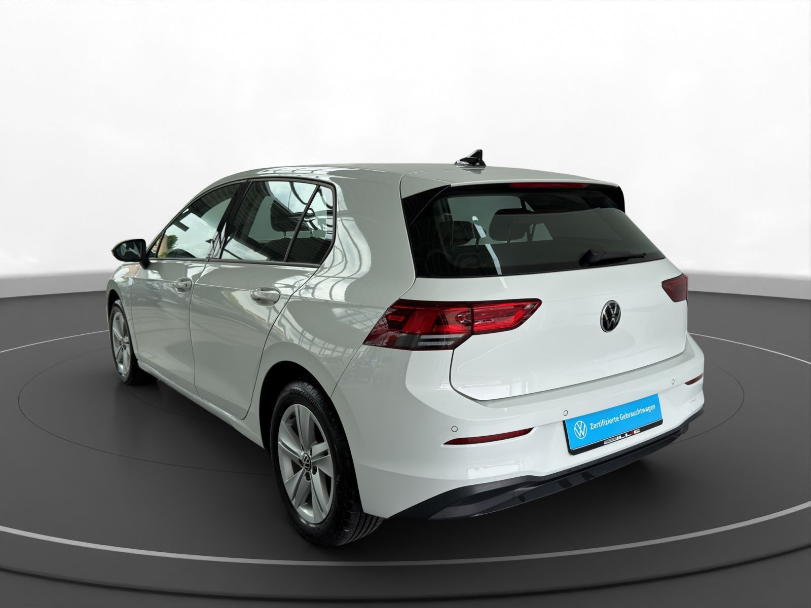 Volkswagen Golf VIII 1.0 eTSI DSG Navi*LED*SH*Alu*Sitzhz. foto 4