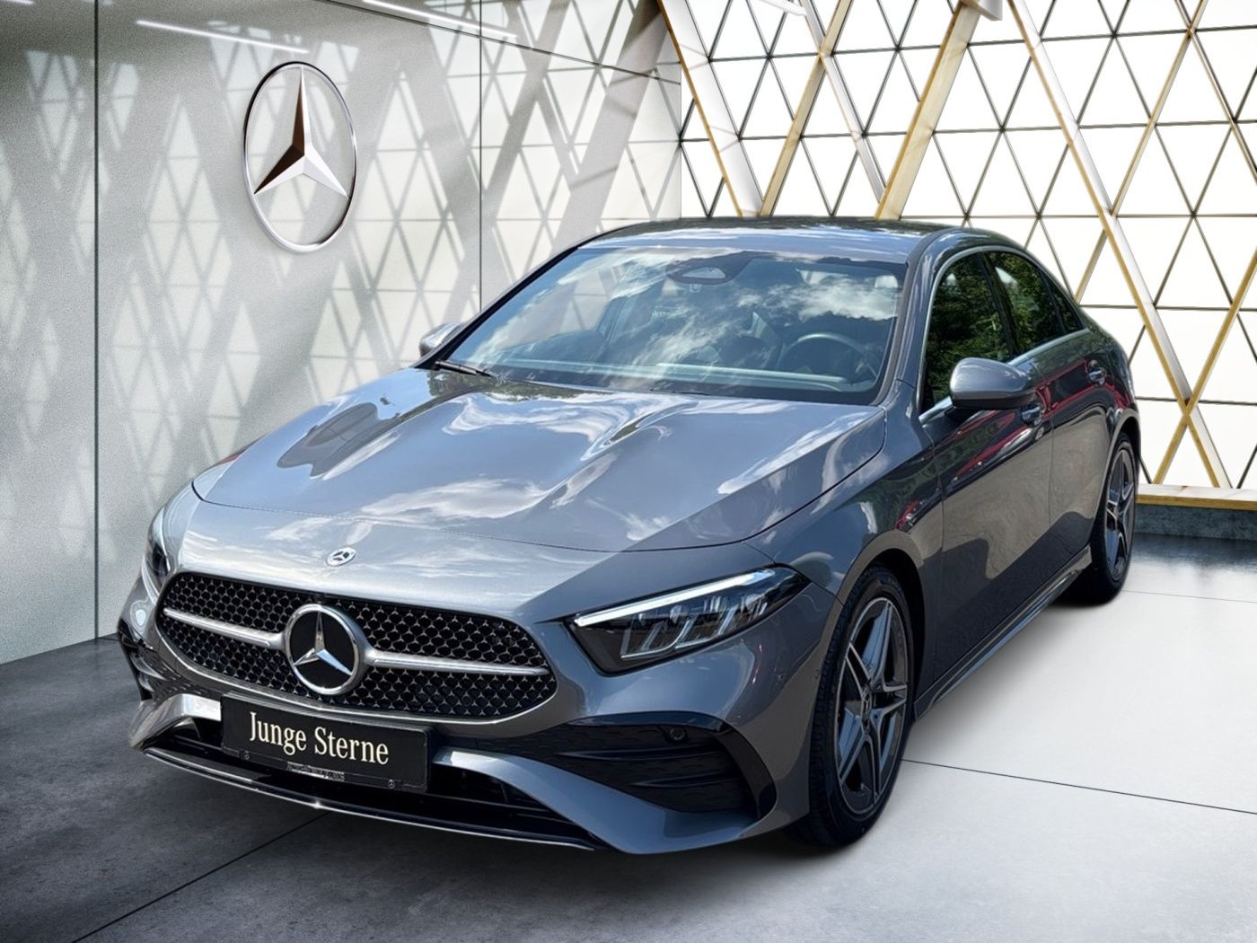 Mercedes-Benz A 180 Limousine AMG Kamera Lenkradheiz LEDhigh foto 4