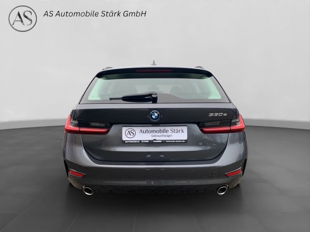 Fahrzeugabbildung BMW 330e Touring Advantage+Laser+Head up+Memory+DAB