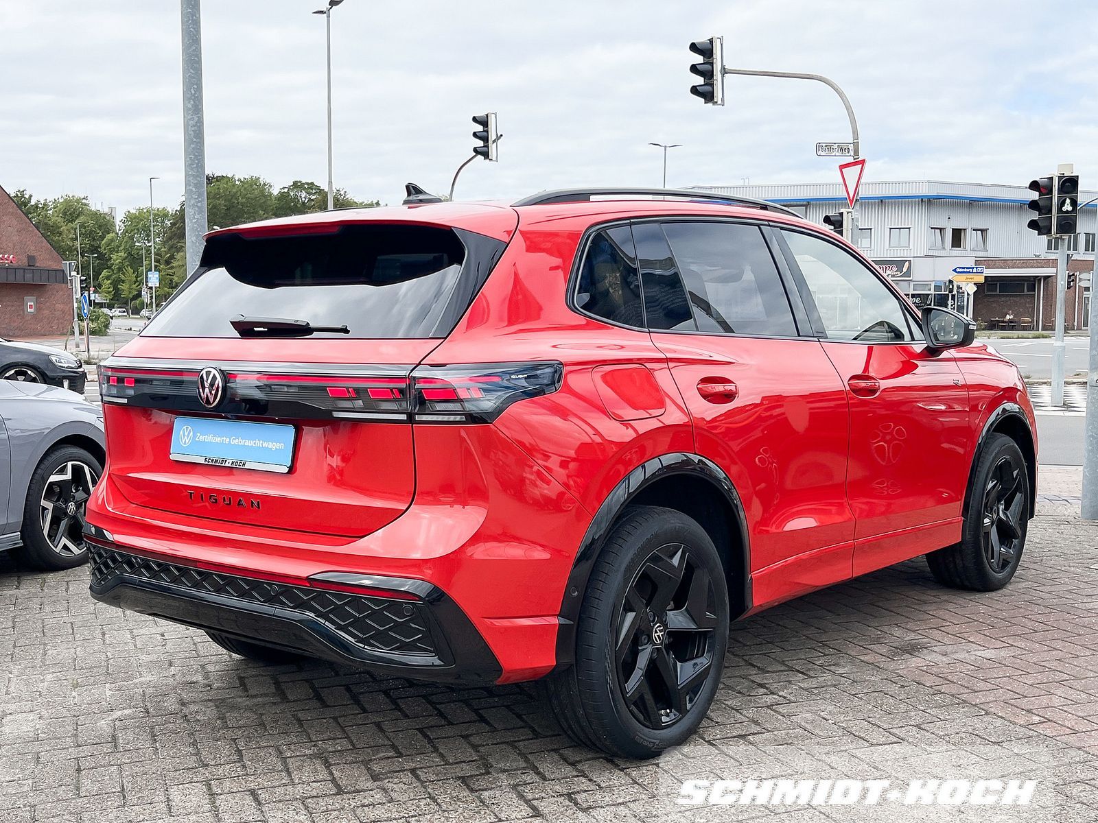 Volkswagen Tiguan 1.5 TSI eHybrid R-Line DSG AHK schwenkb foto 3