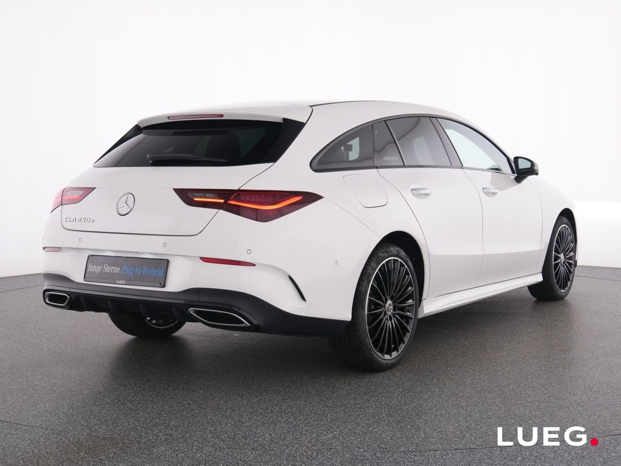 Mercedes-Benz CLA 250 e SB AMG Pano MBeam Night 360 HUD Sound foto 3