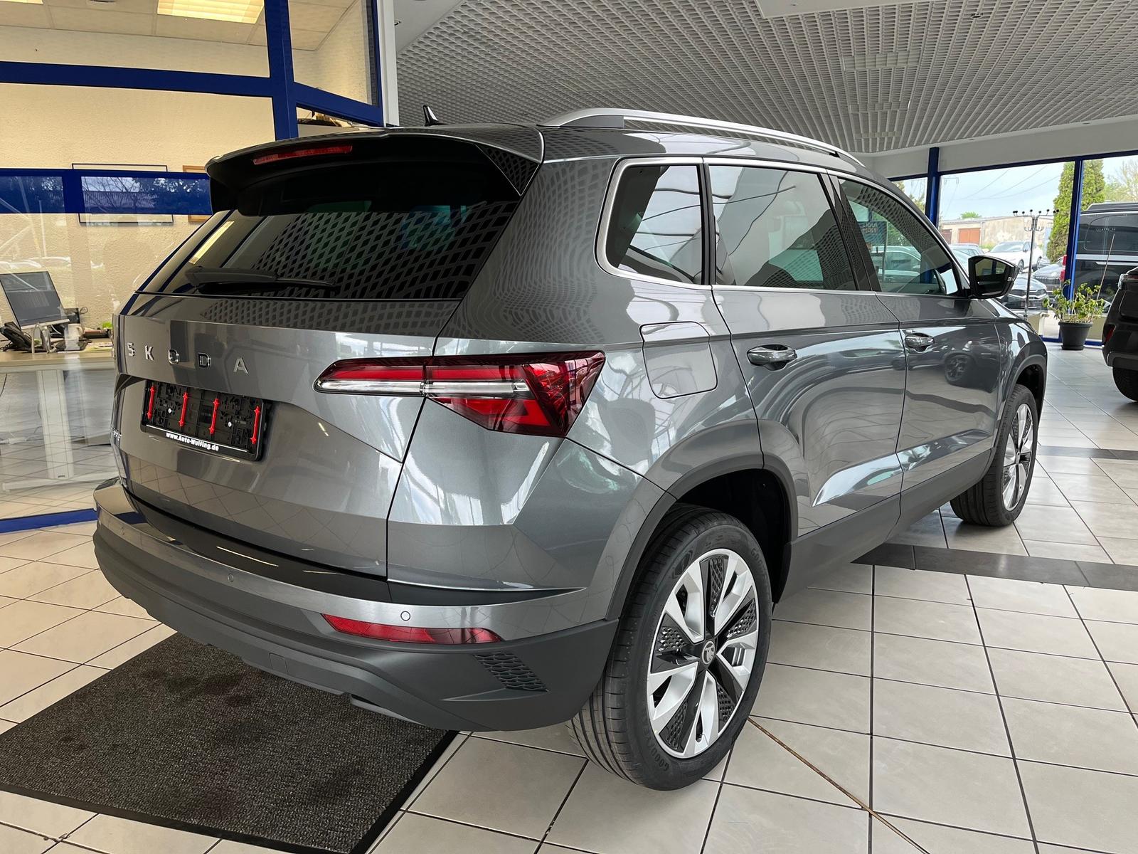 Skoda Karoq 1.5 TSI DSG+AHK+RFK+ACC+Winterpak+Kessy