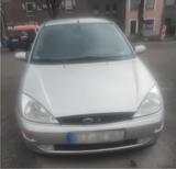 Ford Focus 1.6 Benzin  Automatik  TÜV neu - Ford Focus aus 2000: 1.6