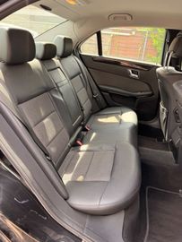Mercedes E 200 - 12