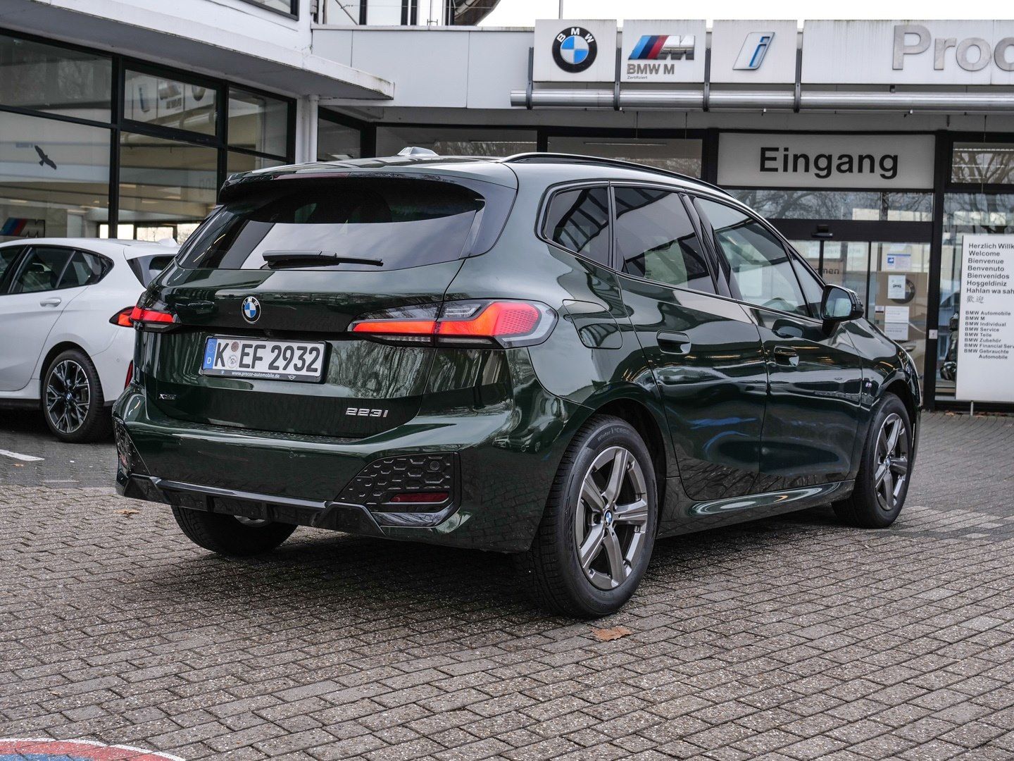 BMW 223 Active Tourer - Bild 2