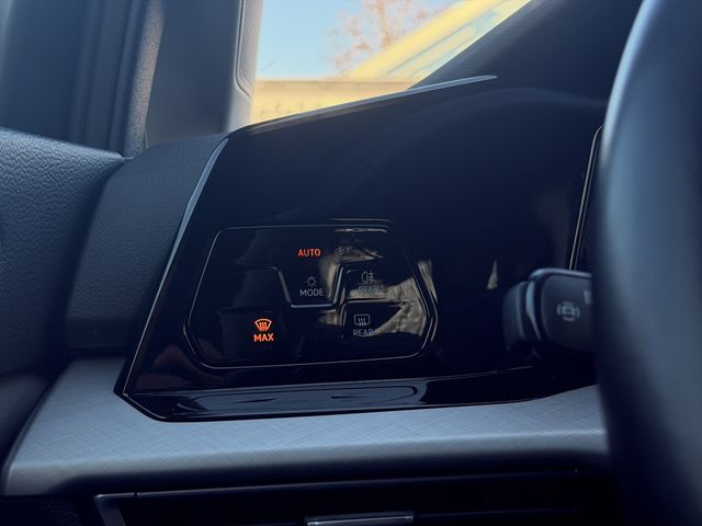 Golf VIII Variant 2.0 TDI Life DSG AHK ACC LED