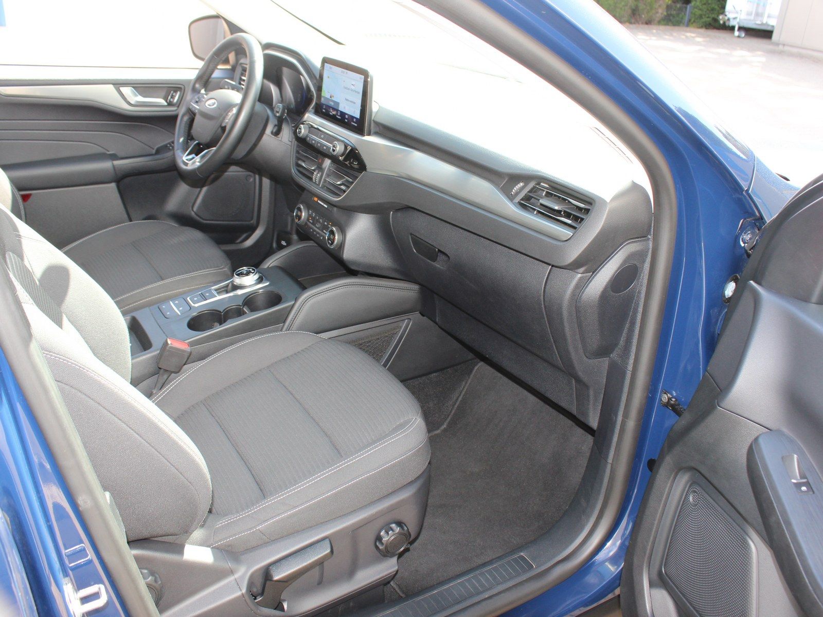 Fahrzeugabbildung Ford Kuga Plug-In Hybrid Titanium 2,5 Duratec