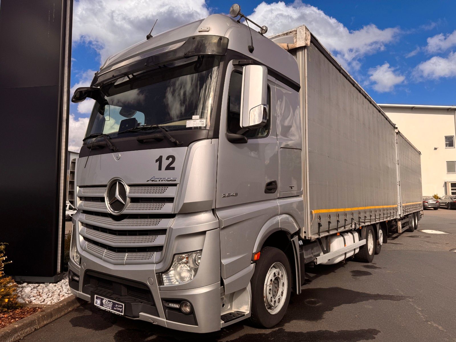 Fahrzeugabbildung Mercedes-Benz Actros 2545LnR 6x2 Retarder BigSpace PPC