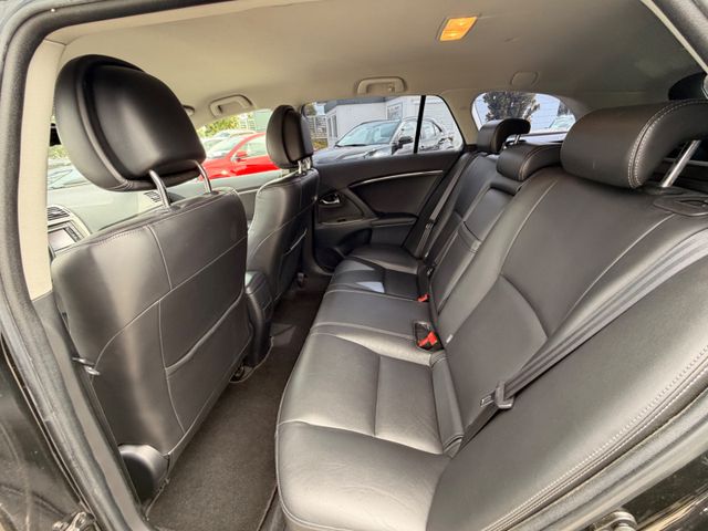 Toyota Avensis Kombi Business Edition Standheizung