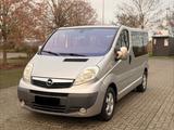 Opel Vivaro 2.5 CDTI Tour 7-Sitzer Navi Top Zustand!! - Opel Vivaro: Tour