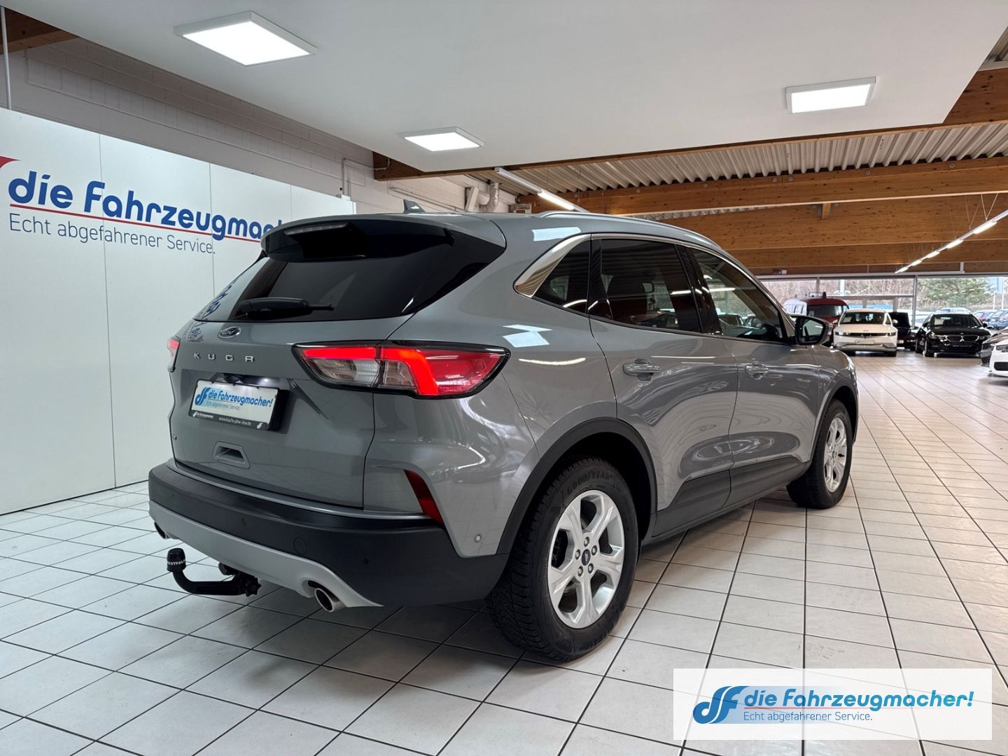 Fahrzeugabbildung Ford Kuga Titanium X HUD Navi Digitales Cockpit Sound