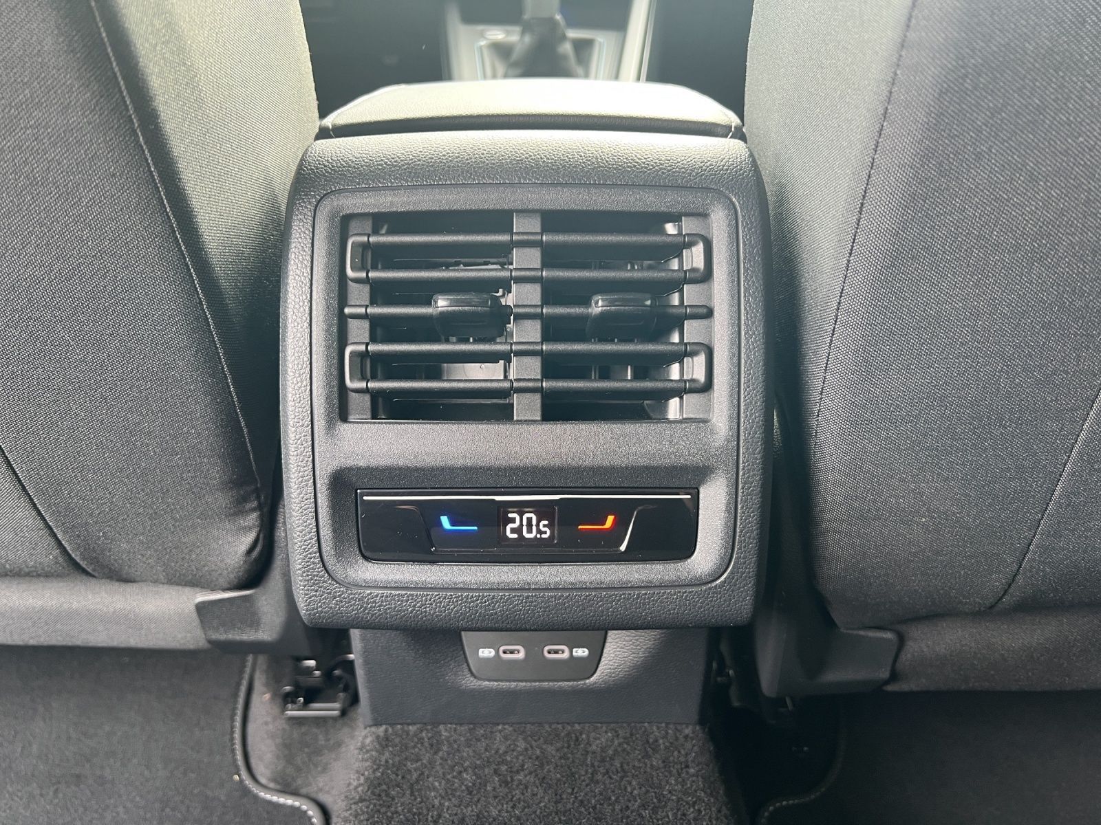 Golf VIII Move 1.0 TSI Navi*LED*ACC*Kamera