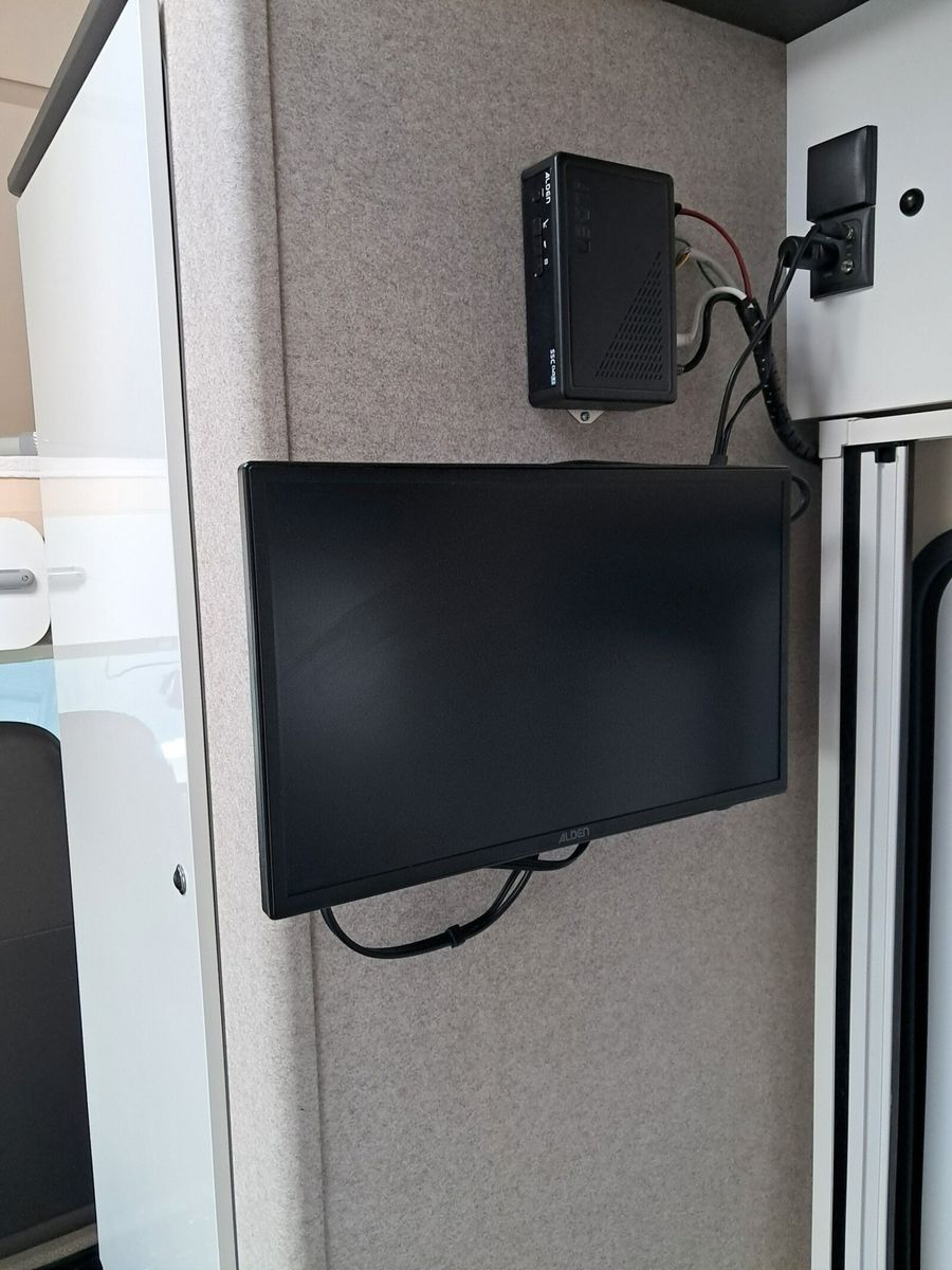 Fahrzeugabbildung Forster A FA699DVB Sat,TV,Solar,RK,Markise,Fahrradträger