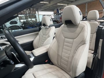 Fahrzeugabbildung BMW 420i Cabrio, Laserlicht, Komfortzugang, Sitzheiz