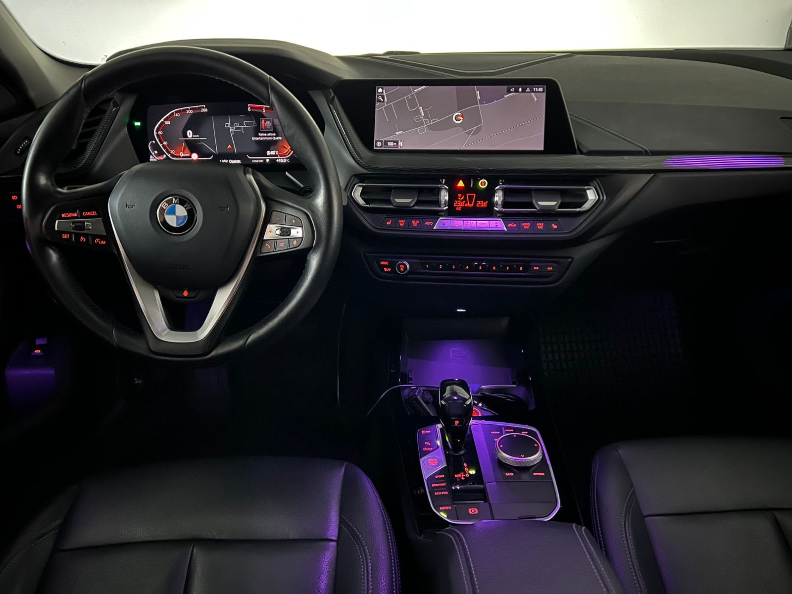 Fahrzeugabbildung BMW 120 d xDrive LUXURY LINE/LED/HuD/VRTL PIT/PANO