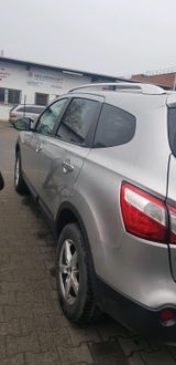Nissan Auto - Nissan Qashqai+2 aus 2011