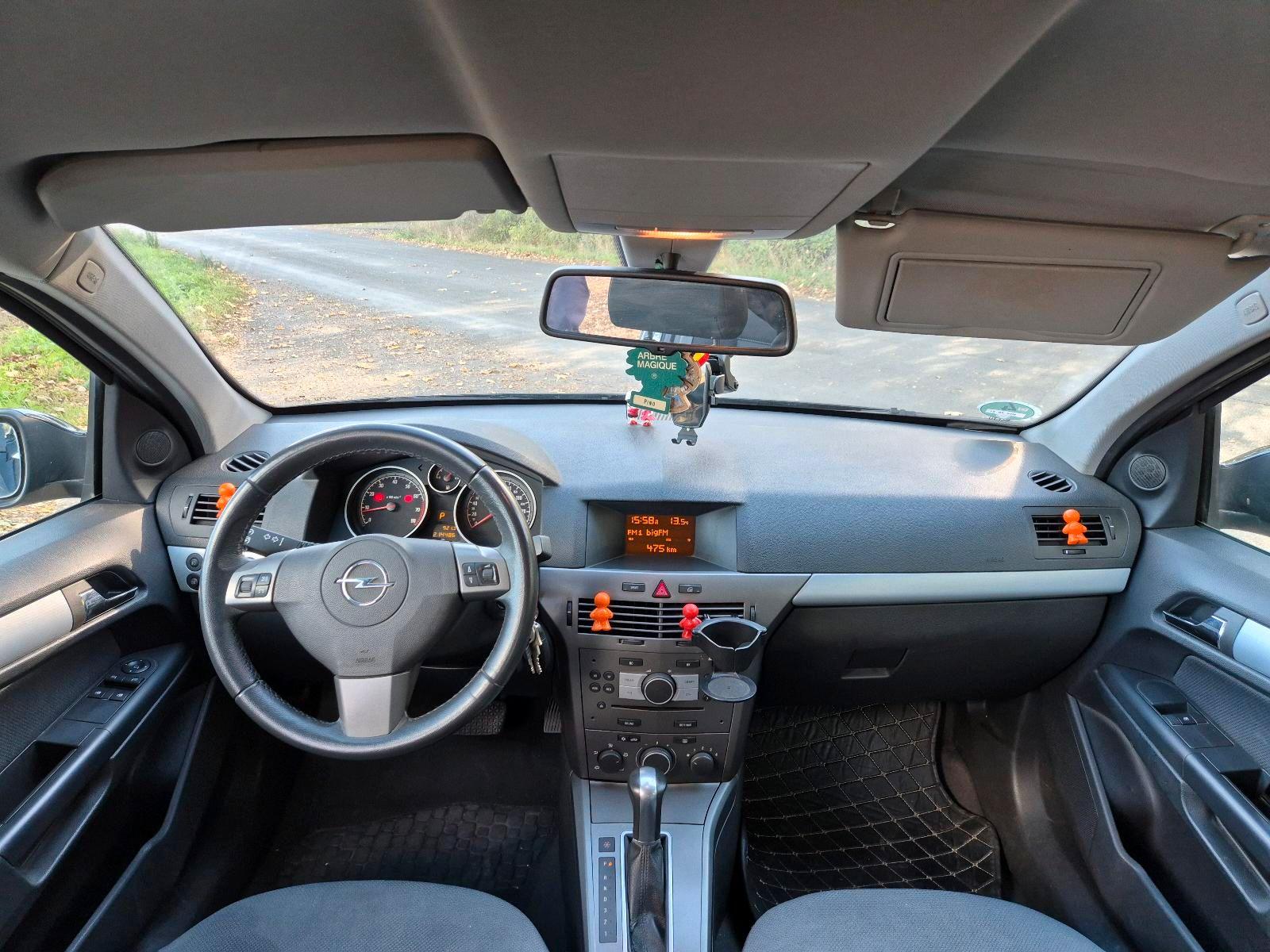 Opel Astra 2006 — photo 6