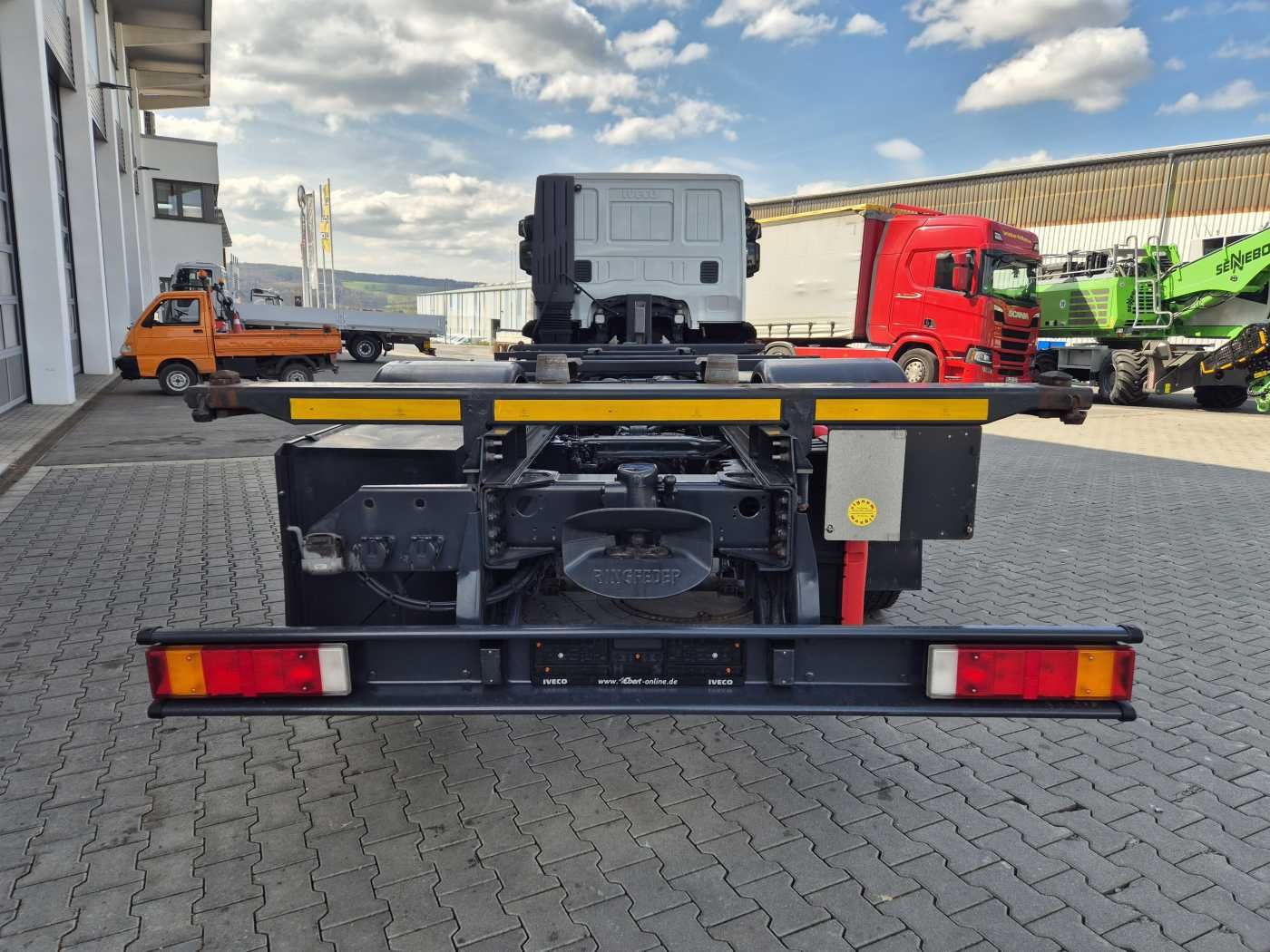 Fahrzeugabbildung Iveco Stralis AT190S31/P BDF Klima Standh. AHK Bett