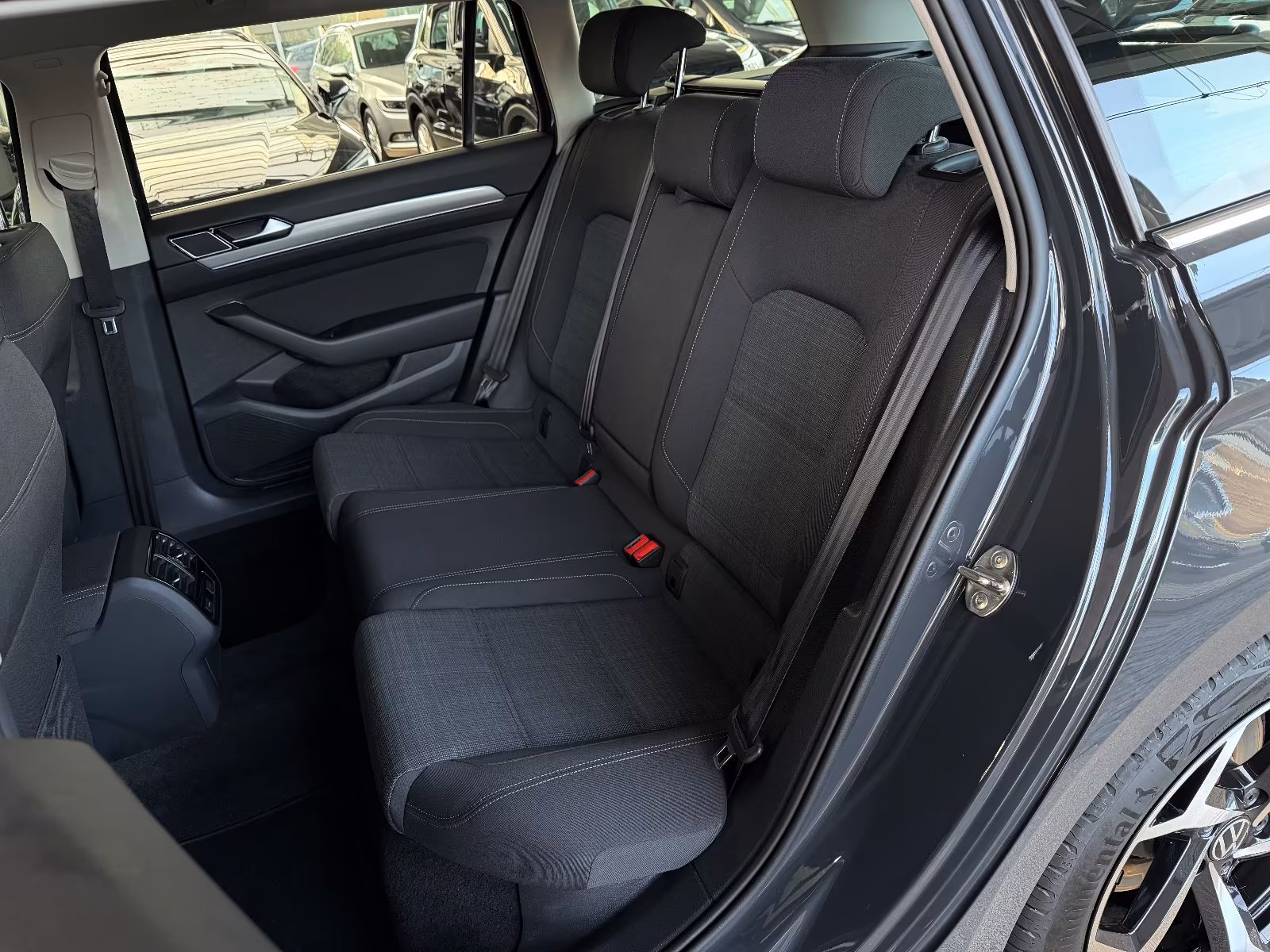 Volkswagen Passat Passat*Variant*2.0 TDI*R-LINE*DSG*VIRTUAL*CAM*LM, миниатюра 22