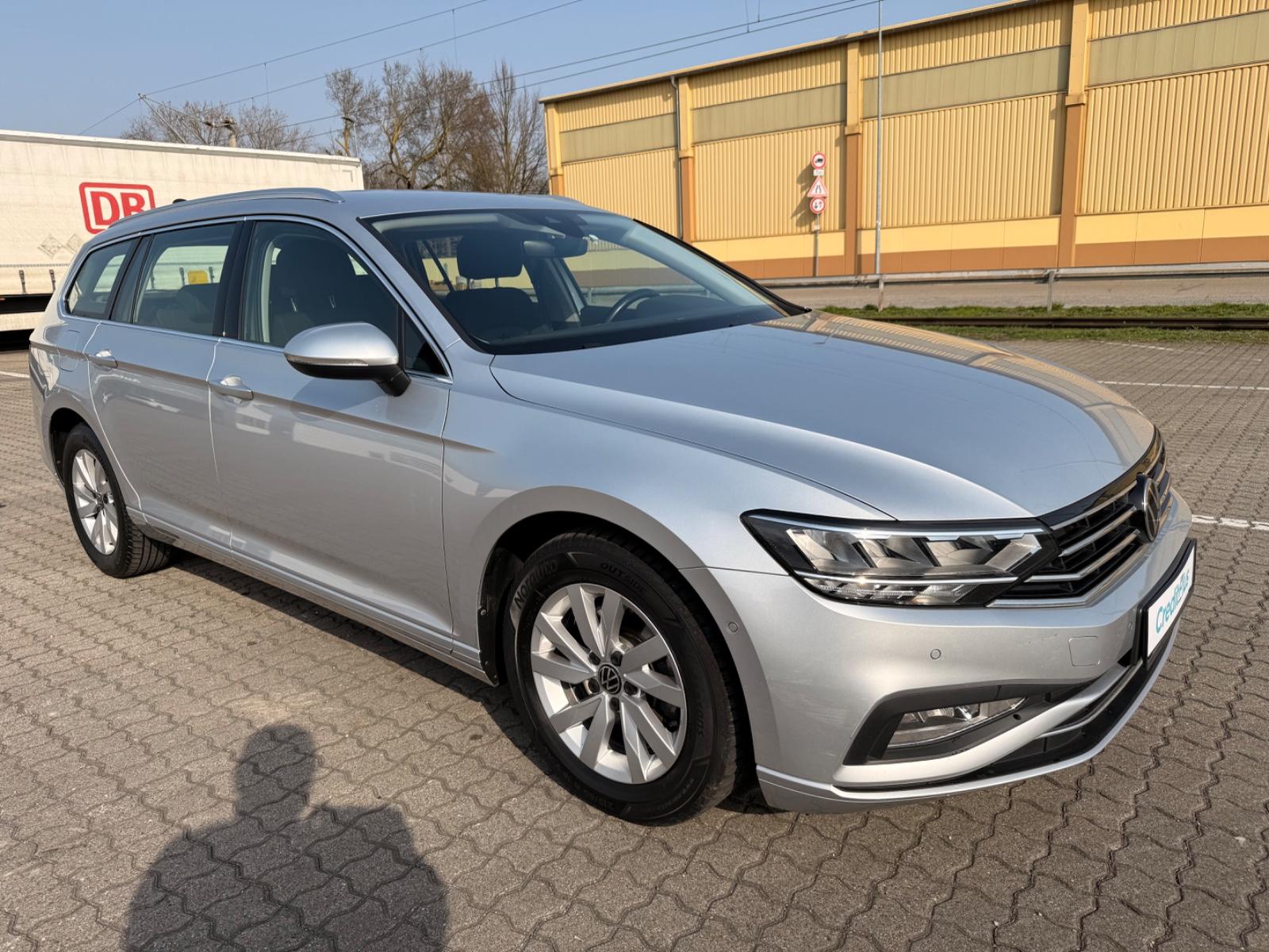 Volkswagen Passat Variant Business 2.0 TDI EVO/DSG7/LED/KAM