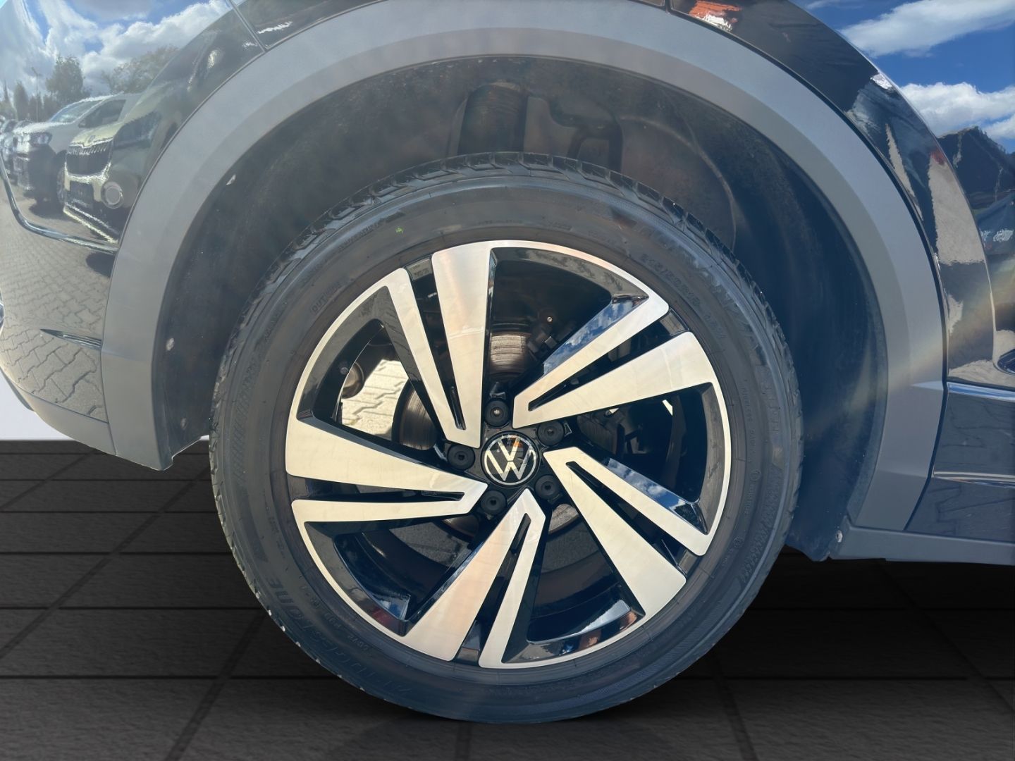 T-Roc 1.5 TSI R-Line DSG AHZV LED PDC Rückfahrka