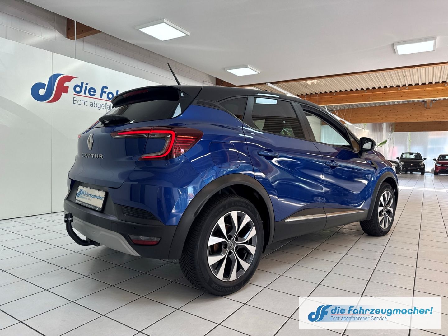 Fahrzeugabbildung Renault Captur II Experience LED ACC Fahrerprofil DAB SH