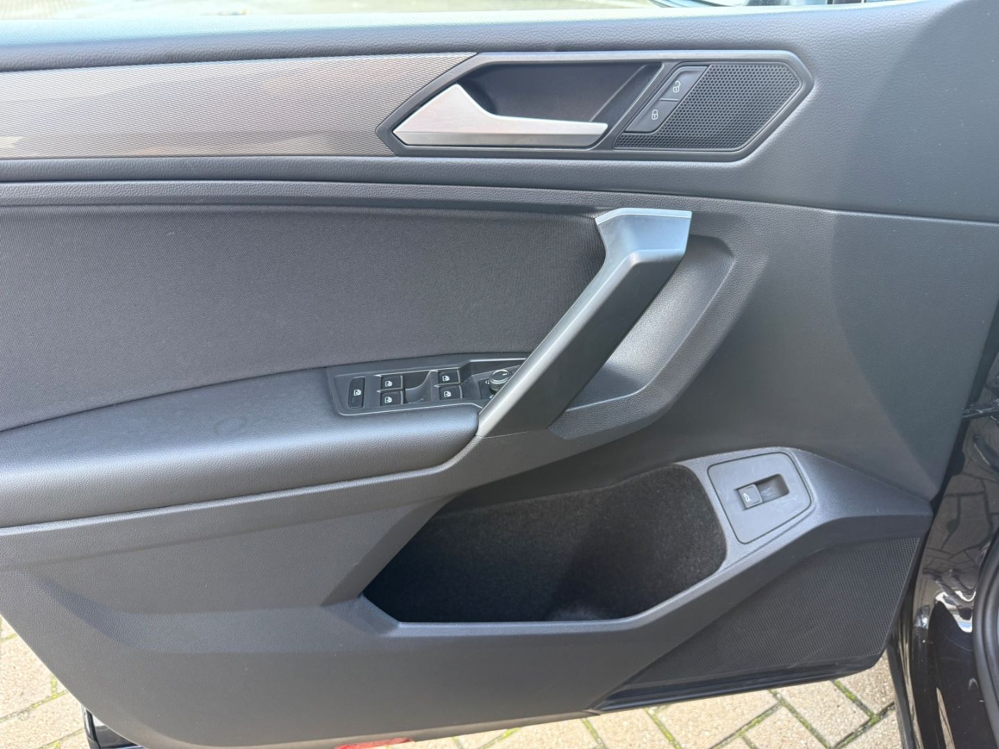 VW Tiguan Allspace 4Motion 2.0 TDI AHK-klappbar Nav - Image 14
