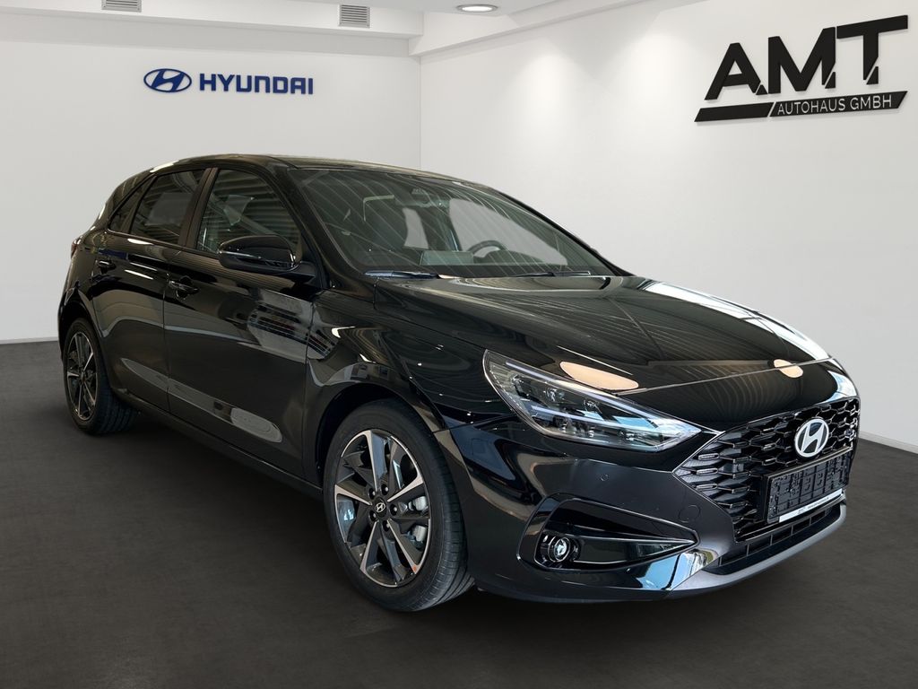 HYUNDAI i30