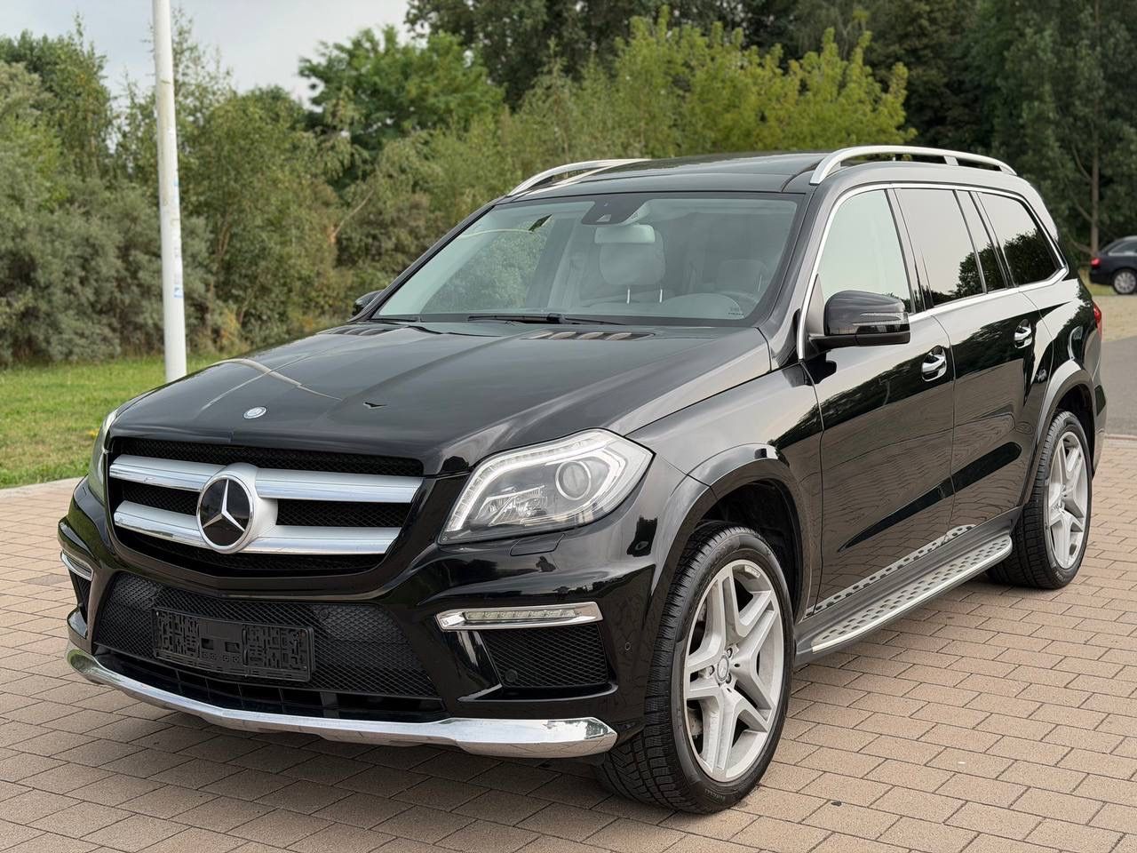 Mercedes-Benz GL 350 BlueTEC 4MATIC AMG Line