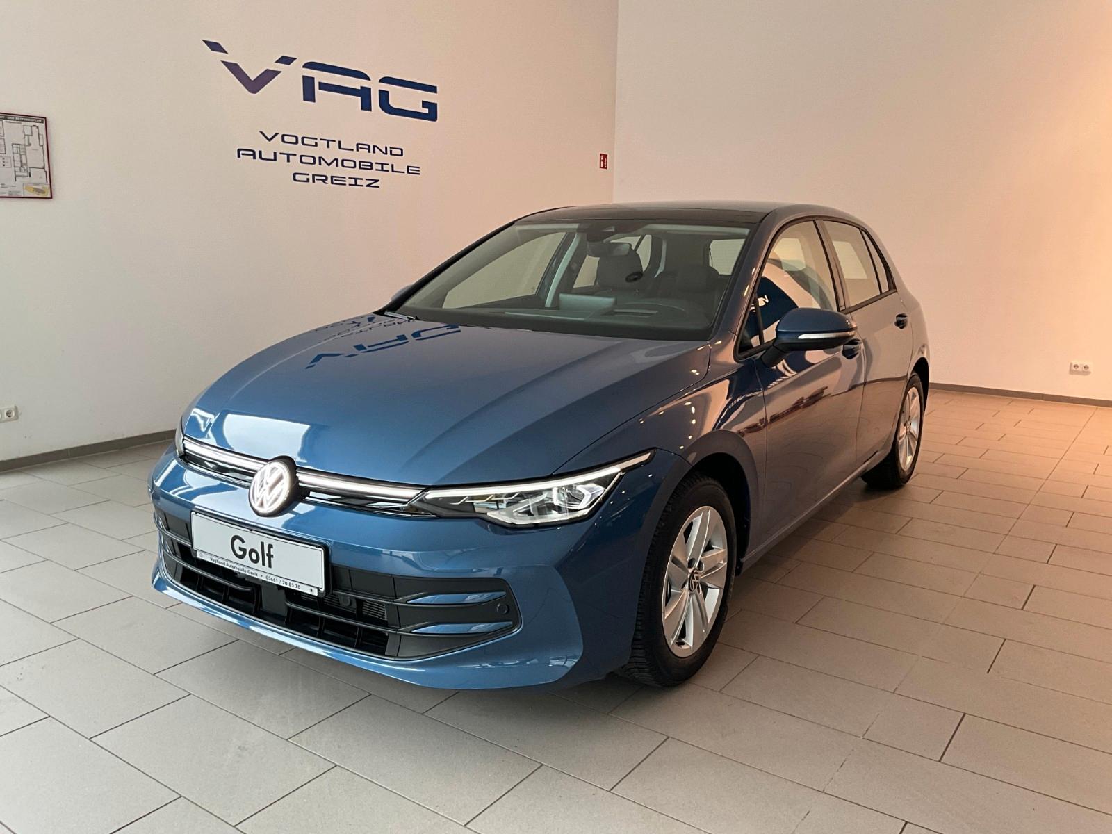 Volkswagen Golf Life , DSG, Pano., LED-Matrix, Kamera 360°