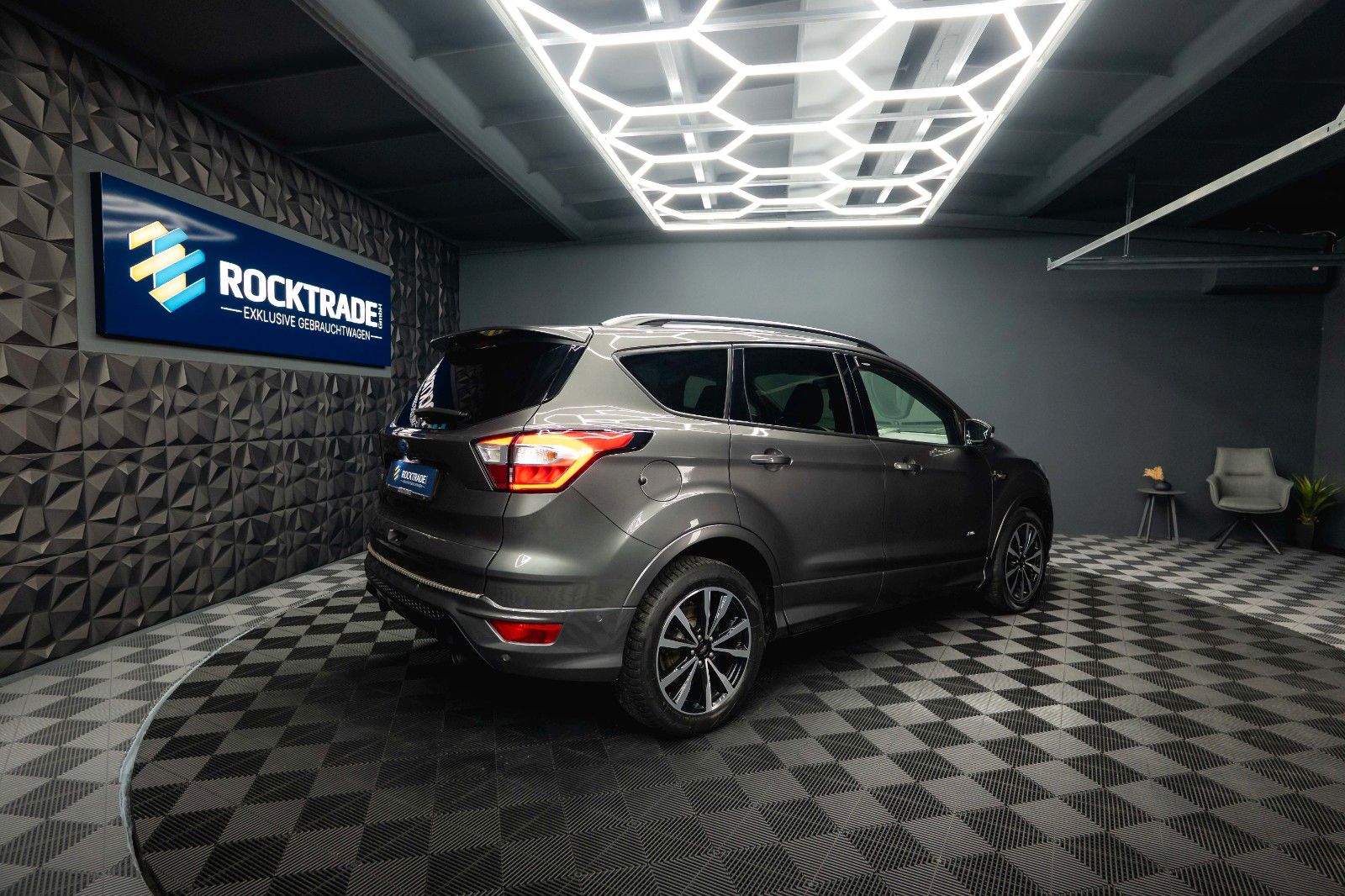 Fahrzeugabbildung Ford Kuga ST-Line 2.0 TDCi 4x4 *LED*Kamera*ACC*DAB*