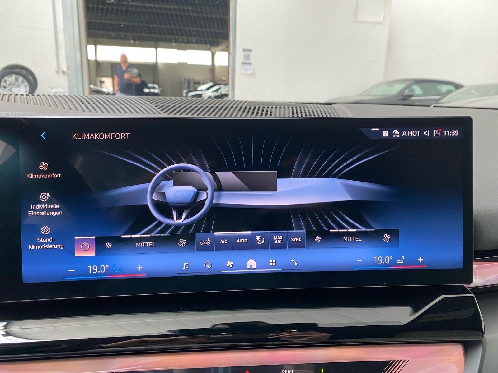 BMW 530e Touring HUD Pano DA Pro H/K AHK Sitzbelüft.