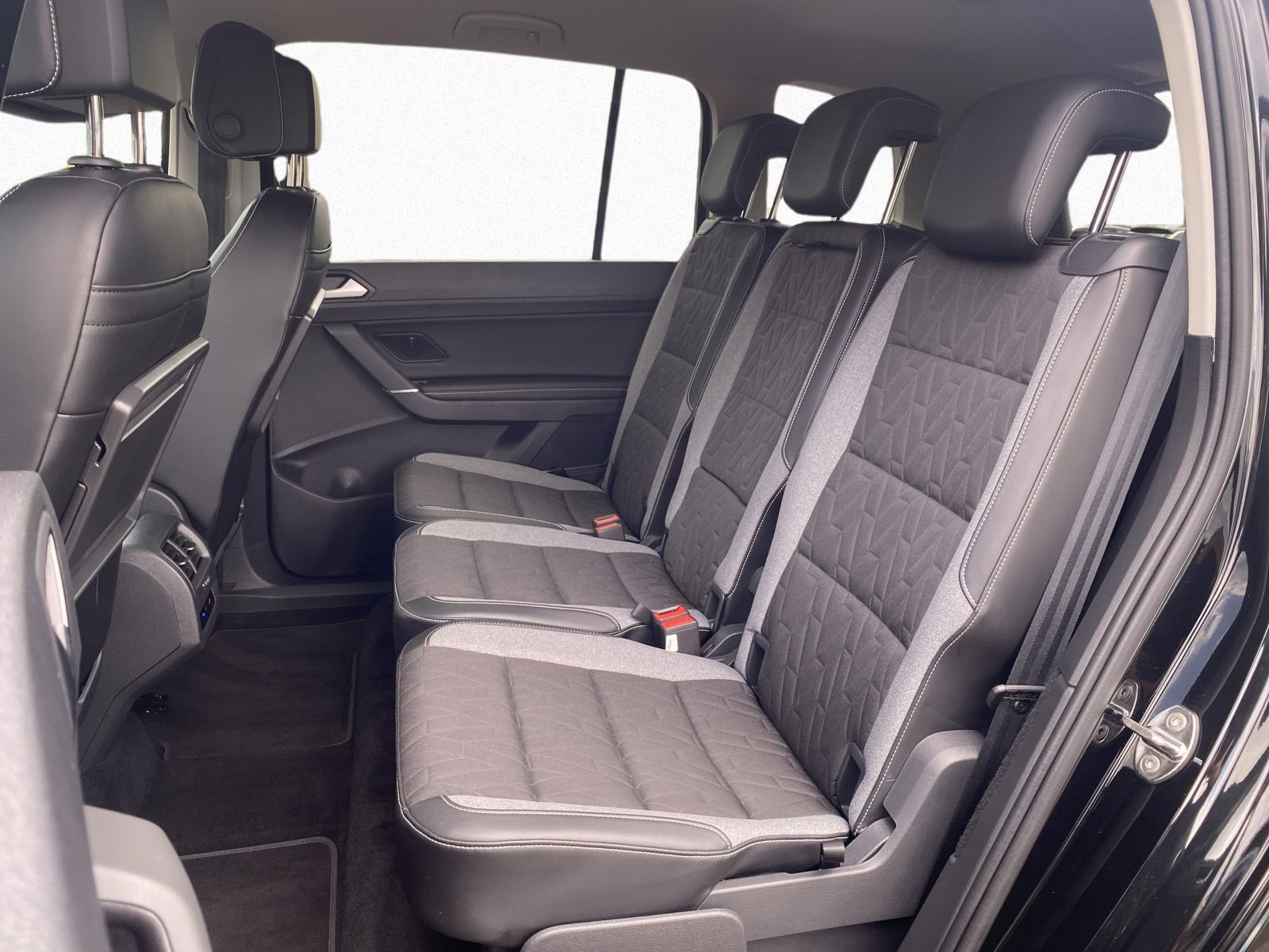 Volkswagen Touran - Bild 13