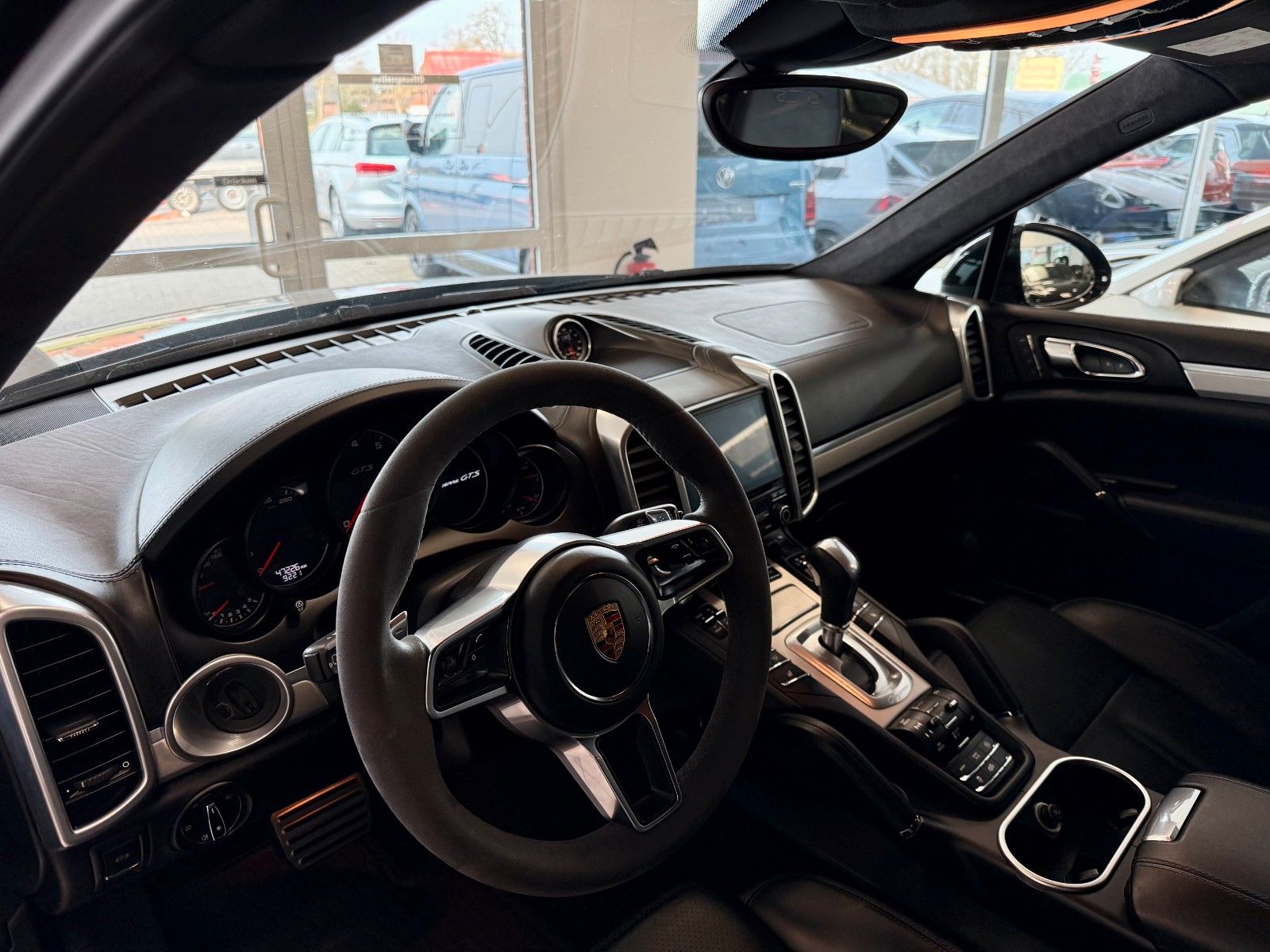 Fahrzeugabbildung Porsche Cayenne GTS Luftfederung/SportChrono/LED/Kamera