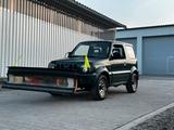 Suzuki Jimny 4WD Winterdienst Schneeschieb... - Suzuki Jimny mit Benzin-Antrieb: Winterdienst