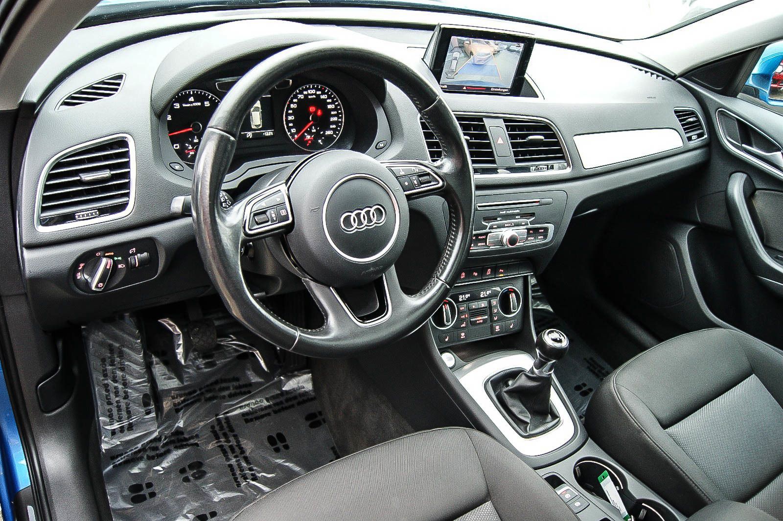 Fahrzeugabbildung Audi Q3 14 TFSI S-LINE PANORAMA LED KAMERA MMI 1.HAND