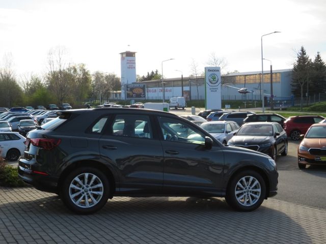 Audi Q3 35 1.5TFSI advanced AHK ACC el. HK NAV foto 5