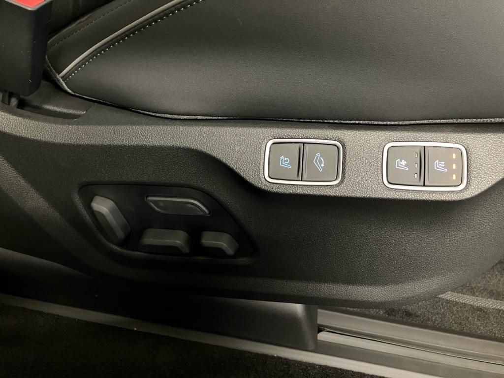 Fahrzeugabbildung Hyundai STARIA HEV 7-Sitzer (MY25) 1.6 T-GDI 360 4xSHZ